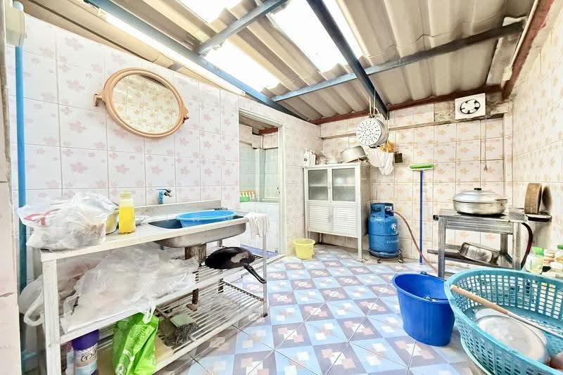 ทาวน์เฮ้าส์ สุขสวัสดิ์ 38 ราษฏร์บูรณะ กรุงเทพมหานคร, Bangkok, Bangpakok, Rat Burana, Bangkok, 2 Bedrooms, 80 sqm, Townhouse For Sale, by ศิริเพ็ญ ทองอ่อน, 500658383 - DDproperty.com