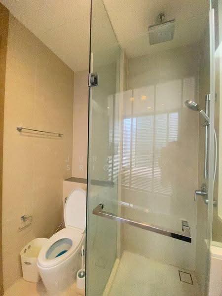 The Esse Asoke, Bangkok, 333 Soi Sukhumvit 21, Sukhumvit Road, Khlongtoei Nua, Watthana, Bangkok, 1 Bedroom, 44 sqm, Condo For Rent, by Jurarat Srichat, 500658402 - DDproperty.com