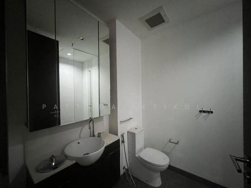 The Lofts Yennakart, Bangkok, 366 ์Soi Nang Linchi Yenakat Road, Chong Nonsi, Yan Nawa, Bangkok, 2 Bedrooms, 68 sqm, Condo For Sale, by Pattada Letikul, 500658639 - DDproperty.com