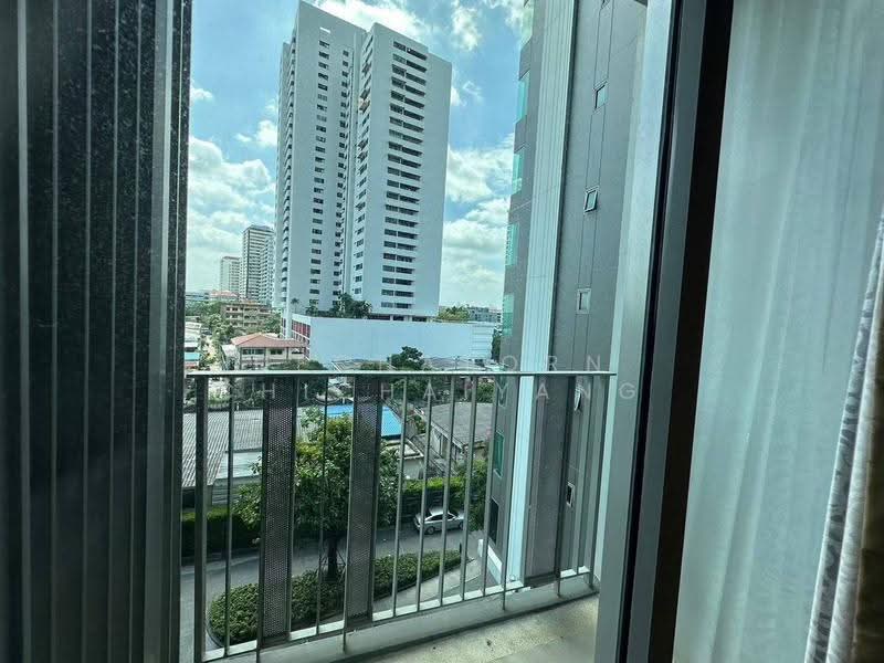 CEIL by Sansiri, Bangkok, 11 Soi Ekamai 12, Sukhumvit 63 Road, Khlong Tan Nua, Watthana, Bangkok, 1 Bedroom, 32 sqm, Condo For Sale, by Dechatorn Chichaiyang, 500658655 - DDproperty.com