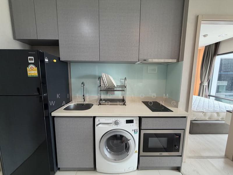 Rhythm Sukhumvit 36-38, Bangkok, 55 Soi Sukhumvit 36, Sukhumvit Road, Phra Kanong, Khlong Toei, Bangkok, 1 Bedroom, 35 sqm, Condo For Rent, by Kitsadapoom Wanpholthong, 500658701 - DDproperty.com