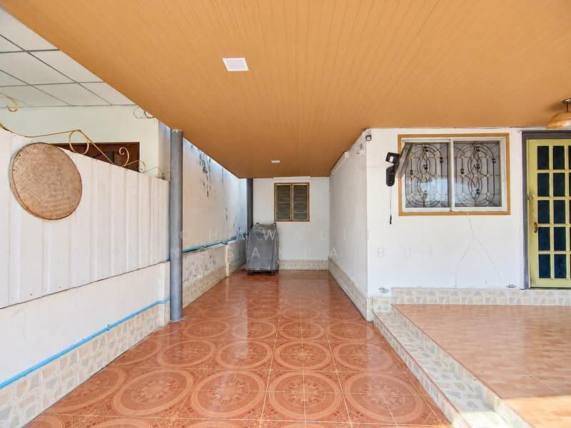 Townhouse for sale at Amornsap Yuwitthaya (Soi Yuwitthaya 16)., Bangkok, อยู่วิทยา 16, Krathum Rai, Nong Chok, Bangkok, 3 Bedrooms, 110 sqm, Townhouse For Sale, by CHAWALIT KONGSAKPAIBUL, 500658708 - DDproperty.com