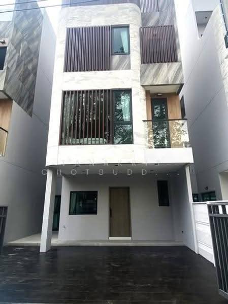 89 Residence Ratchada-Rama 9 : 89 เรสซิเดนซ์ รัชดา-พระราม9, กรุงเทพ, ห้วยขวาง, กรุงเทพ, 235 ตร.ม., บ้านเดี่ยว ให้เช่า, โดย Tanakrit Chotbuddkayan, 500658756 - DDproperty.com