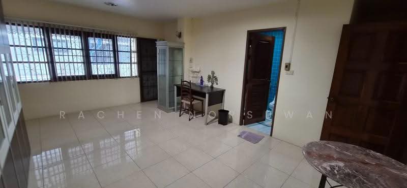 Sriwara Town in Town, Bangkok, Sriwara Road, Phlapphla, Wang Thonglang, Bangkok, 4 Bedrooms, 380 sqm, Townhouse For Sale, by Rachen Nopsuwan, 500658779 - DDproperty.com