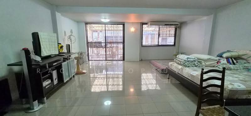 Sriwara Town in Town, Bangkok, Sriwara Road, Phlapphla, Wang Thonglang, Bangkok, 4 Bedrooms, 380 sqm, Townhouse For Sale, by Rachen Nopsuwan, 500658779 - DDproperty.com