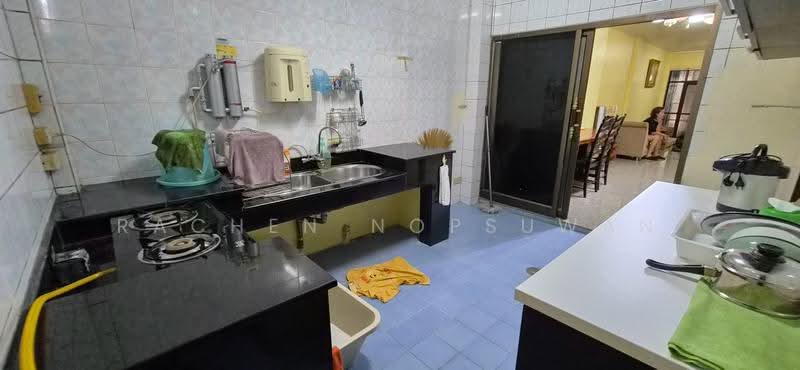 Sriwara Town in Town, Bangkok, Sriwara Road, Phlapphla, Wang Thonglang, Bangkok, 4 Bedrooms, 380 sqm, Townhouse For Sale, by Rachen Nopsuwan, 500658779 - DDproperty.com