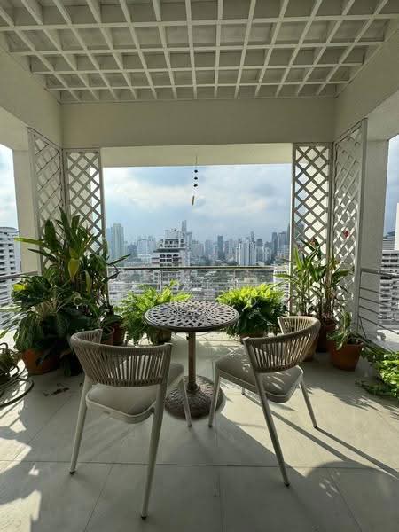 Supalai Place Sukhumvit 39, Bangkok, 175-179 Soi Sukhumvit 39 Sukhumvit Road, Khlong Tan Nua, Watthana, Bangkok, 4 Bedrooms, 490 sqm, Condo For Sale, by Tanakrit Chotbuddkayan, 500658971 - DDproperty.com