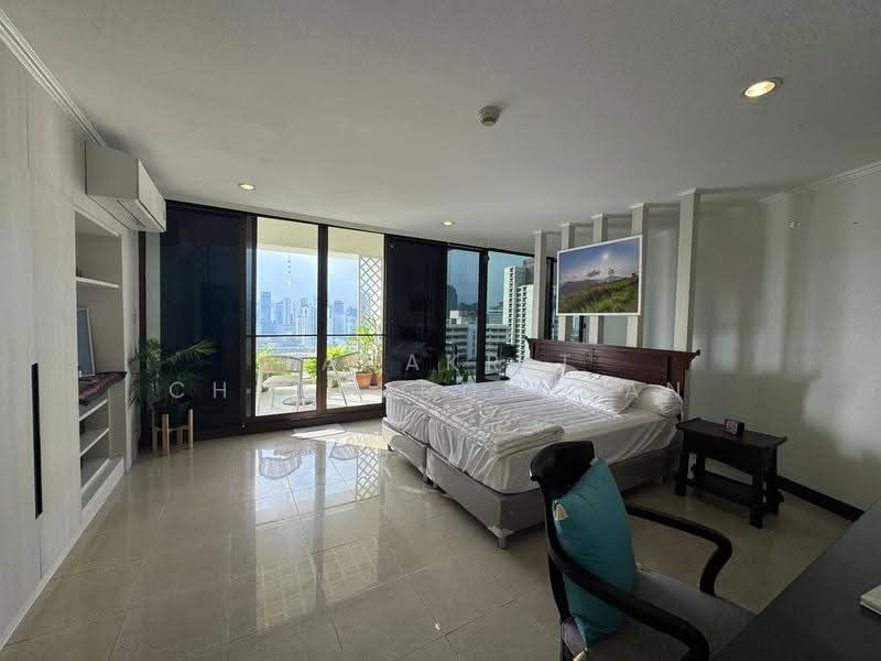 Supalai Place Sukhumvit 39, Bangkok, 175-179 Soi Sukhumvit 39 Sukhumvit Road, Khlong Tan Nua, Watthana, Bangkok, 4 Bedrooms, 490 sqm, Condo For Sale, by Tanakrit Chotbuddkayan, 500658971 - DDproperty.com