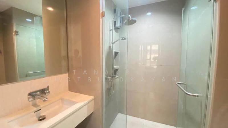 Rhythm Sukhumvit 42, Bangkok, Soi Sukhumvit 42, Sukhumvit Road, Phra Kanong, Khlong Toei, Bangkok, 1 Bedroom, 35 sqm, Condo For Rent, by Tanakrit Chotbuddkayan, 500659101 - DDproperty.com