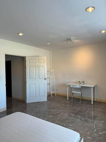 Grand De Ville Srinakarin, Bangkok, Soi Srinakarin 42, Nong Bon, Prawet, Bangkok, 5 Bedrooms, 244 sqm, Townhouse For Rent, by Airada Parasarn, 500659147 - DDproperty.com