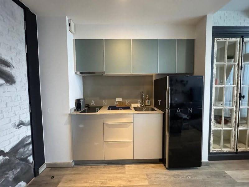 The Lofts Ekkamai, Bangkok, 1415 Sukhumvit Road, Phra Kanong Nua, Watthana, Bangkok, 1 Bedroom, 45 sqm, Condo For Rent, by Tanakrit Chotbuddkayan, 500659182 - DDproperty.com