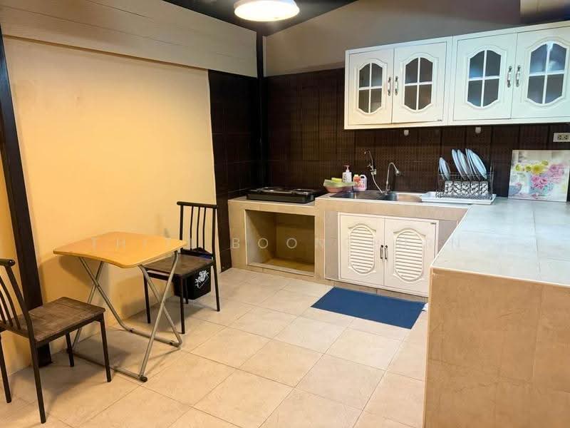 Baan Royal Nakarin Villa, Bangkok, Liab Khlong Kled Road, Nong Bon, Prawet, Bangkok, 5 Bedrooms, 500 sqm, Townhouse For Rent, by Thiti Boonchurn, 500659342 - DDproperty.com