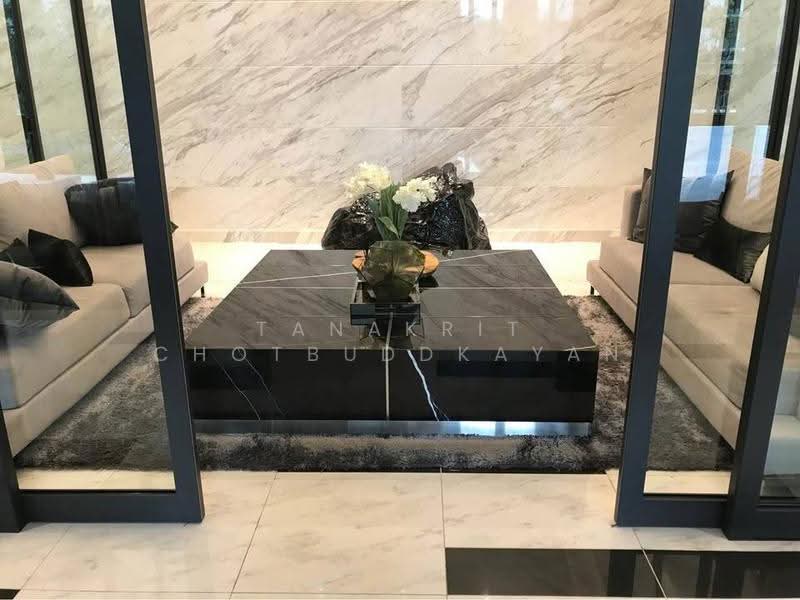 Life Asoke, Bangkok, Asoke-Dindang Road, Bang Kapi, Huai Khwang, Bangkok, 1 Bedroom, 30 sqm, Condo For Rent, by Tanakrit Chotbuddkayan, 500659511 - DDproperty.com