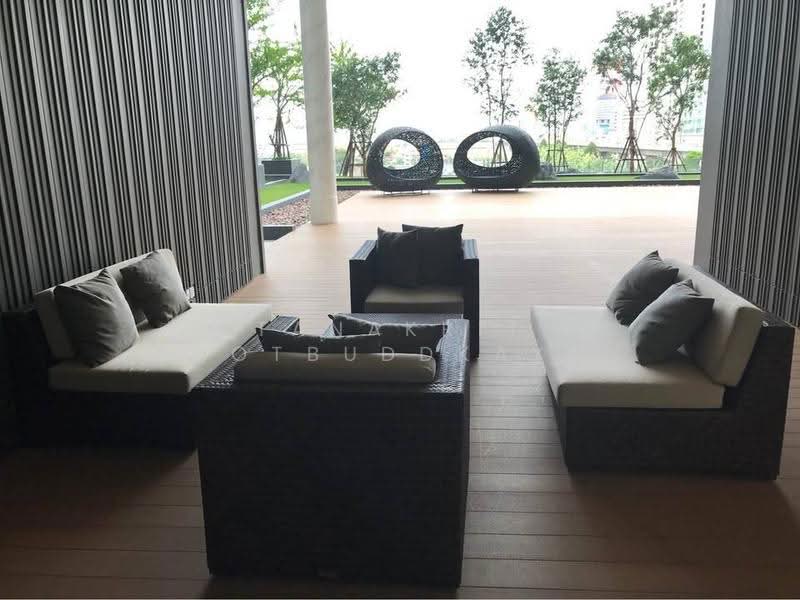 Life Asoke, Bangkok, Asoke-Dindang Road, Bang Kapi, Huai Khwang, Bangkok, 1 Bedroom, 30 sqm, Condo For Rent, by Tanakrit Chotbuddkayan, 500659511 - DDproperty.com