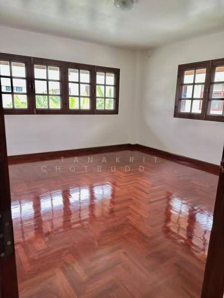 4 BR house, กรุงเทพ, พระบรมมหาราชวัง, พระนคร, กรุงเทพ, 200 ตร.ม., บ้านเดี่ยว ขาย, โดย Tanakrit Chotbuddkayan, 500659525 - DDproperty.com
