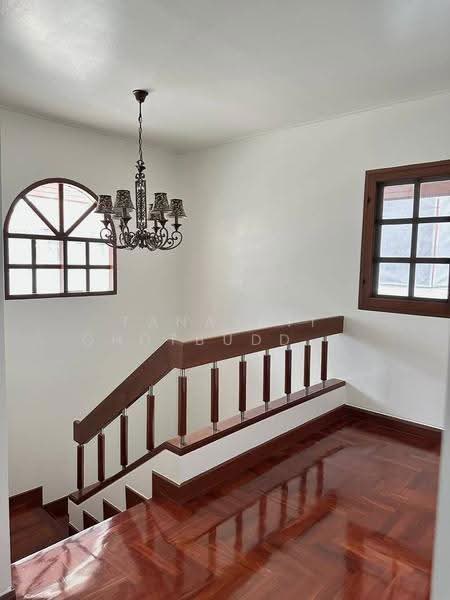 4 BR house, กรุงเทพ, พระบรมมหาราชวัง, พระนคร, กรุงเทพ, 200 ตร.ม., บ้านเดี่ยว ขาย, โดย Tanakrit Chotbuddkayan, 500659525 - DDproperty.com