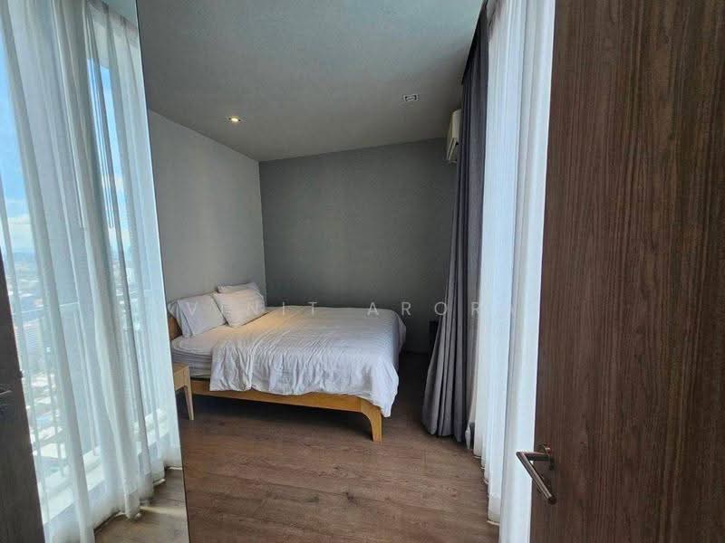 Park Origin Phrom Phong (Park 24), Bangkok, 68 Soi Sukhumvit 24, Khong Tan, Khlong Toei, Bangkok, 2 Bedrooms, 56 sqm, Condo For Sale, by Vinit Arora, 500659560 - DDproperty.com