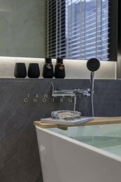 Tonson One Residence, Bangkok, Soi Tonson, Ploenchit Road, Lumphini, Pathum Wan, Bangkok, 1 Bedroom, 67 sqm, Condo For Rent, by Tanakrit Chotbuddkayan, 500659563 - DDproperty.com