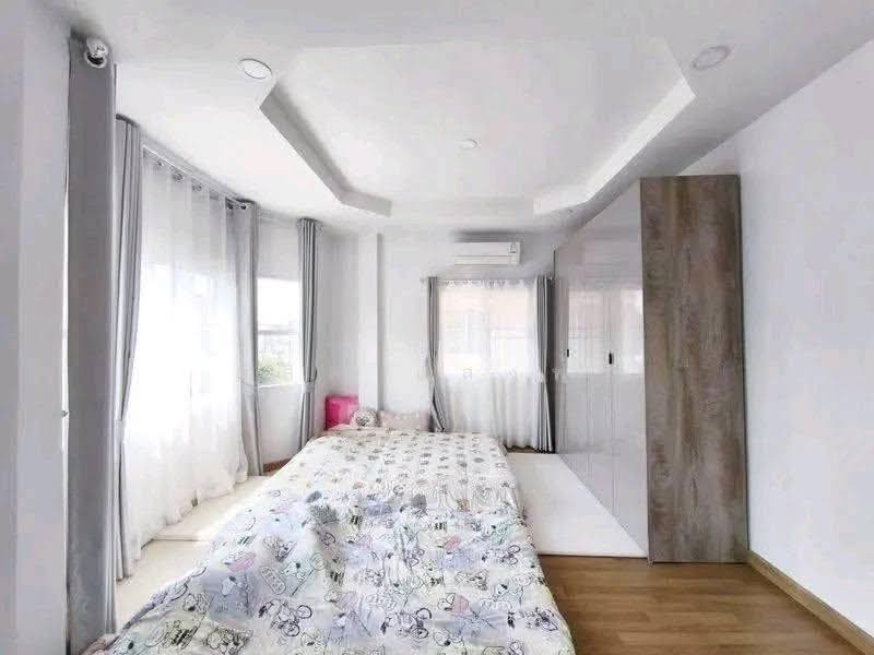 ขายบ้านเดี่ยวหลังใหญ่ แปลงหัวมุม ม.มณีรินทร์บางแสน ชลบุรี, Chon Buri (Pattaya), Ban Pik, Muang Chon Buri, Chon Buri (Pattaya), 3 Bedrooms, 200 sqm, Single Detached House For Sale, by Dusit Saengfa, 500659579 - DDproperty.com