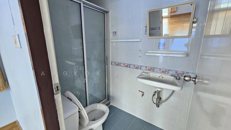 Townhouse in PhromPhong, Bangkok, Khlong Tan Nua, Watthana, Bangkok, 4 Bedrooms, 180 sqm, Townhouse For Rent, by BANGKOK PROPERTY AGENTS, 500659582 - DDproperty.com