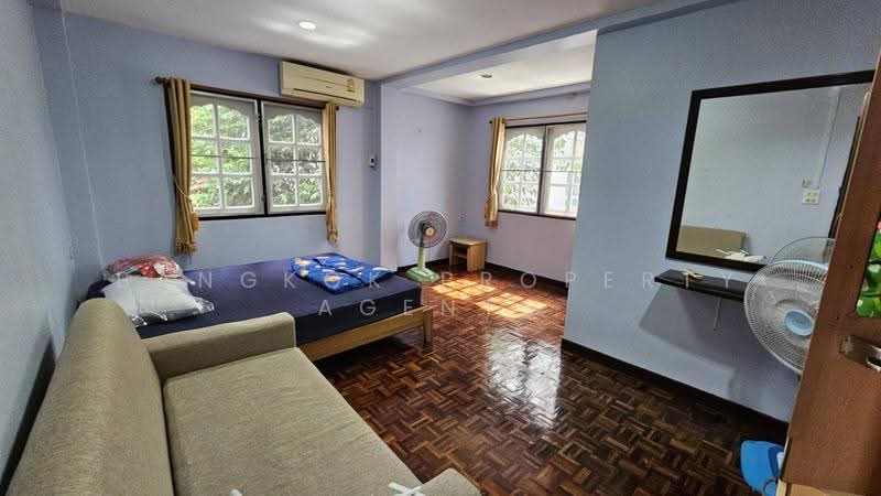 Townhouse in PhromPhong, Bangkok, Khlong Tan Nua, Watthana, Bangkok, 4 Bedrooms, 180 sqm, Townhouse For Rent, by BANGKOK PROPERTY AGENTS, 500659582 - DDproperty.com