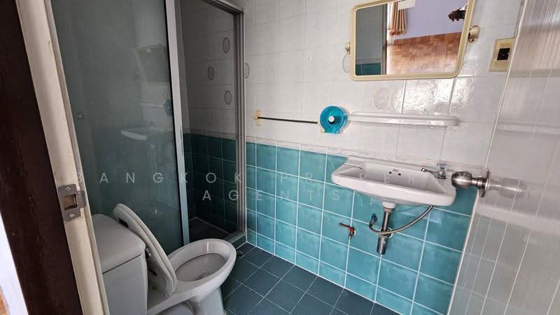 Townhouse in PhromPhong, Bangkok, Khlong Tan Nua, Watthana, Bangkok, 4 Bedrooms, 180 sqm, Townhouse For Rent, by BANGKOK PROPERTY AGENTS, 500659582 - DDproperty.com