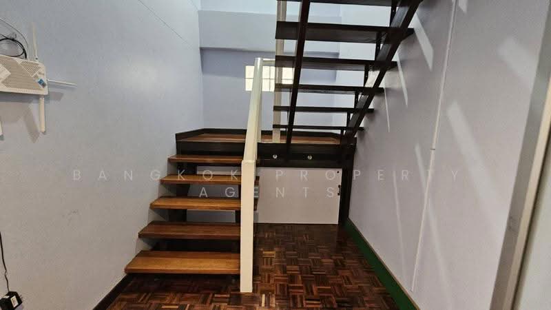 Townhouse in PhromPhong, Bangkok, Khlong Tan Nua, Watthana, Bangkok, 4 Bedrooms, 180 sqm, Townhouse For Rent, by BANGKOK PROPERTY AGENTS, 500659582 - DDproperty.com
