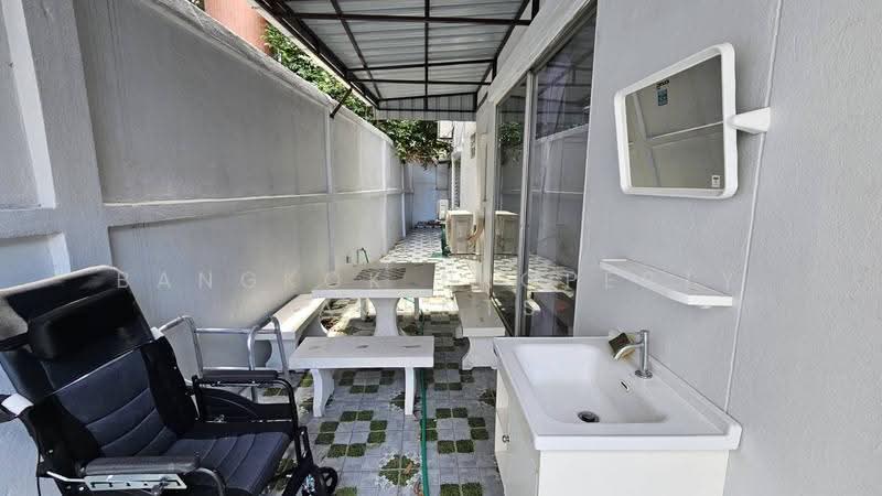 Townhouse in PhromPhong, กรุงเทพ, คลองตันเหนือ, วัฒนา, กรุงเทพ, 180 ตร.ม., ทาวน์เฮ้าส์ ให้เช่า, โดย BANGKOK PROPERTY AGENTS, 500659582 - DDproperty.com
