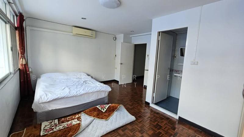 Townhouse 4 beds PhromPhong, กรุงเทพ, คลองตันเหนือ, วัฒนา, กรุงเทพ, 180 ตร.ม., ทาวน์เฮ้าส์ ให้เช่า, โดย BANGKOK PROPERTY AGENTS, 500659593 - DDproperty.com