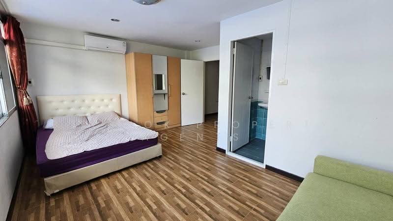 Townhouse 4 beds PhromPhong, กรุงเทพ, คลองตันเหนือ, วัฒนา, กรุงเทพ, 180 ตร.ม., ทาวน์เฮ้าส์ ให้เช่า, โดย BANGKOK PROPERTY AGENTS, 500659593 - DDproperty.com