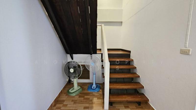 Townhouse 4 beds PhromPhong, Bangkok, Khlong Tan Nua, Watthana, Bangkok, 4 Bedrooms, 180 sqm, Townhouse For Rent, by BANGKOK PROPERTY AGENTS, 500659593 - DDproperty.com