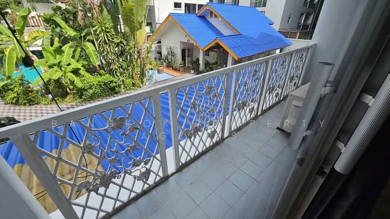 4-BEDROOM TOWNHOUSE IN PHROM PHONG, Bangkok, Khlong Tan Nua, Watthana, Bangkok, 4 Bedrooms, 180 sqm, Townhouse For Rent, by BANGKOK PROPERTY AGENTS, 500659623 - DDproperty.com
