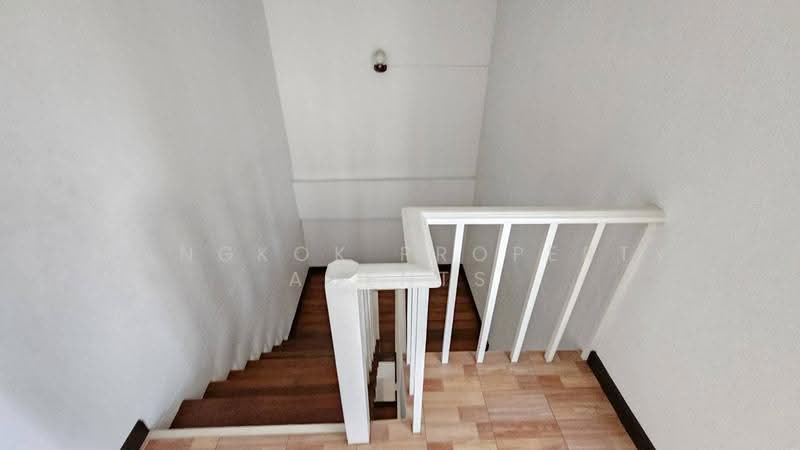 4-BEDROOM TOWNHOUSE IN PHROM PHONG, Bangkok, Khlong Tan Nua, Watthana, Bangkok, 4 Bedrooms, 180 sqm, Townhouse For Rent, by BANGKOK PROPERTY AGENTS, 500659623 - DDproperty.com