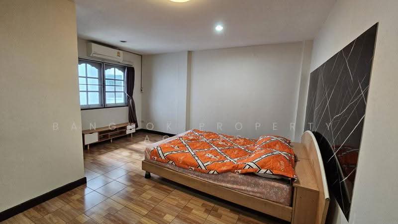 4-BEDROOM TOWNHOUSE IN PHROM PHONG, กรุงเทพ, คลองตันเหนือ, วัฒนา, กรุงเทพ, 180 ตร.ม., ทาวน์เฮ้าส์ ให้เช่า, โดย BANGKOK PROPERTY AGENTS, 500659623 - DDproperty.com