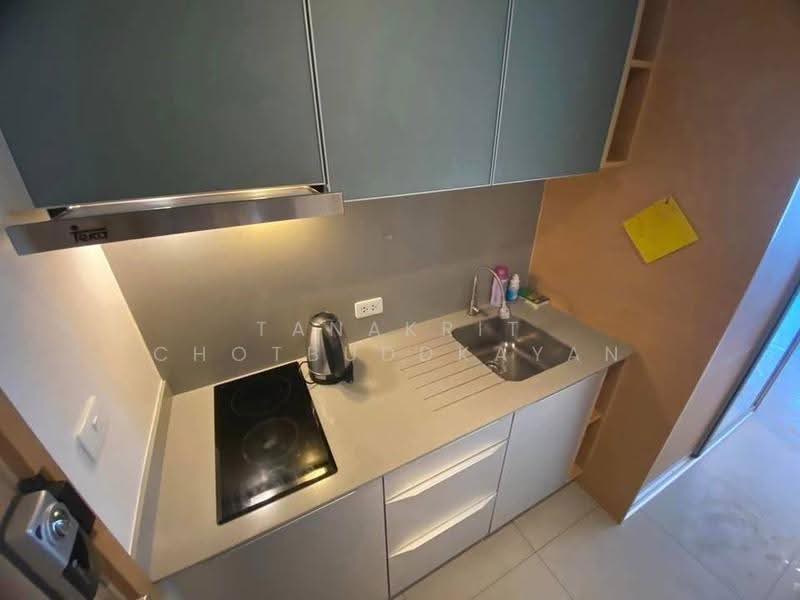 The Lofts Ekkamai, Bangkok, 1415 Sukhumvit Road, Phra Kanong Nua, Watthana, Bangkok, Studio, 28 sqm, Condo For Rent, by Tanakrit Chotbuddkayan, 500659738 - DDproperty.com
