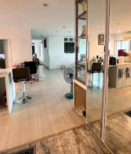 Saichol Mansion, Bangkok, 1349/1-208 Charoennakorn Road, Bang Lam Phu Lang, Khlong San, Bangkok, 4 Bedrooms, 245 sqm, Condo For Rent, by Phoom Imruangsri, 500659880 - DDproperty.com