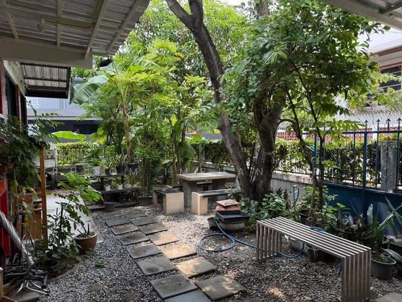 4 BR house, Bangkok, Samsen Nai, Phaya Thai, Bangkok, 4 Bedrooms, 325 sqm, Single Detached House For Sale, by Phoom Imruangsri, 500659888 - DDproperty.com