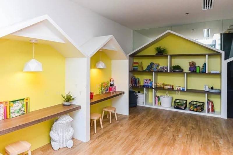 Whizdom Essence, Bangkok, 5 Piyabutr 1 Alley, Bang Chak, Phra Khanong, Bangkok, 1 Bedroom, 45 sqm, Condo For Rent, by Tanakrit Chotbuddkayan, 500659889 - DDproperty.com