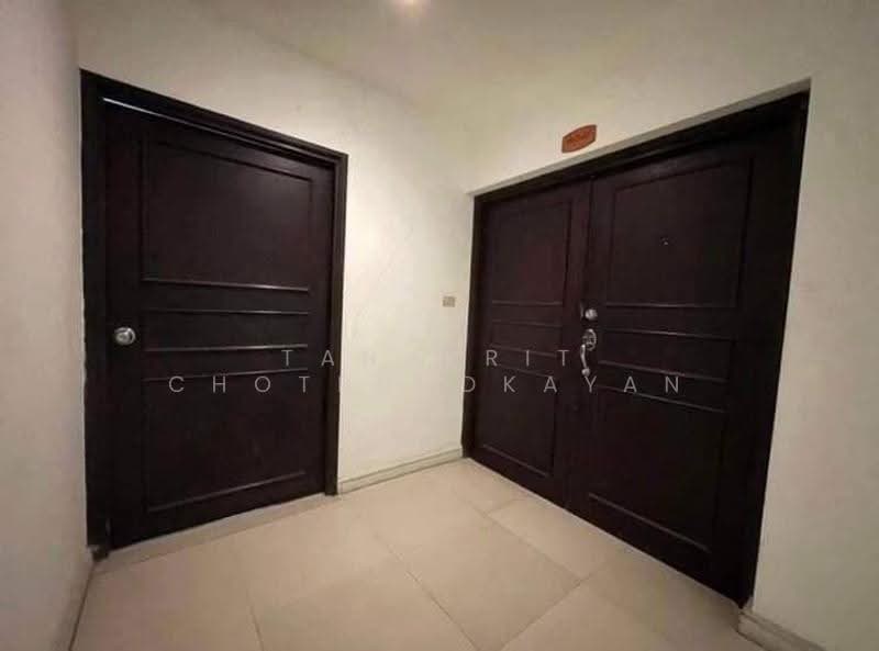 Sathorn Gardens, Bangkok, 39 South Sathorn Road, Thung Maha Mek, Sathon, Bangkok, 3 Bedrooms, 230 sqm, Condo For Rent, by Tanakrit Chotbuddkayan, 500660038 - DDproperty.com