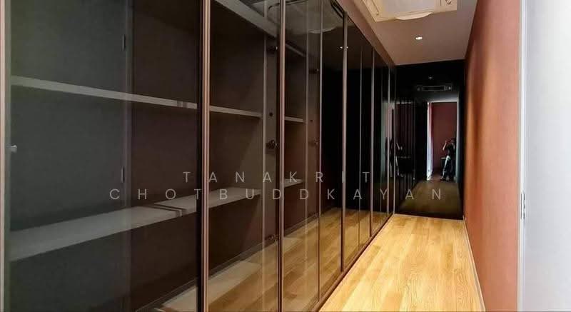 4-BR House, Bangkok, Praborommaharatchawang, Phra Nakhon, Bangkok, 4 Bedrooms, 800 sqm, Single Detached House For Sale, by Tanakrit Chotbuddkayan, 500660086 - DDproperty.com