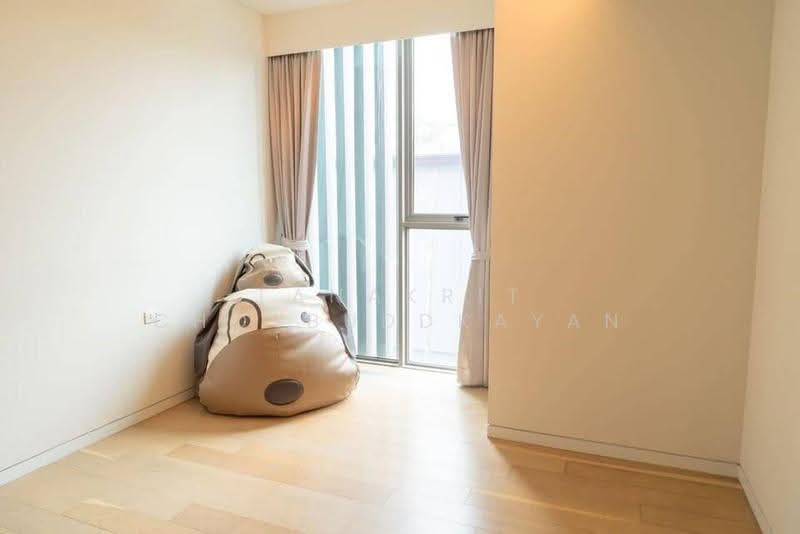 Siamese Thirty Nine, Bangkok, 68 Soi Sukhumvit 39, Sukhumvit Road, Khlong Tan Nua, Watthana, Bangkok, 2 Bedrooms, 75 sqm, Condo For Rent, by Tanakrit Chotbuddkayan, 500660087 - DDproperty.com