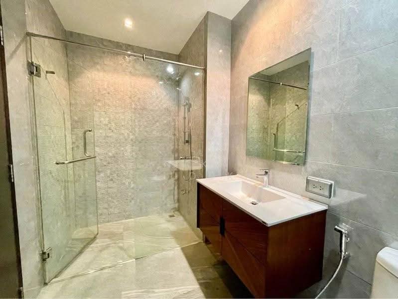 The Madison, Bangkok, Sukhumvit 41, Khlong Tan Nua, Watthana, Bangkok, 3 Bedrooms, 185 sqm, Condo For Rent, by Tanakrit Chotbuddkayan, 500660101 - DDproperty.com