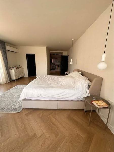 Mano Tower, Bangkok, Soi Sukhumvit 39, Khlong Tan Nua, Watthana, Bangkok, 3 Bedrooms, 220 sqm, Condo For Rent, by Tanakrit Chotbuddkayan, 500660103 - DDproperty.com