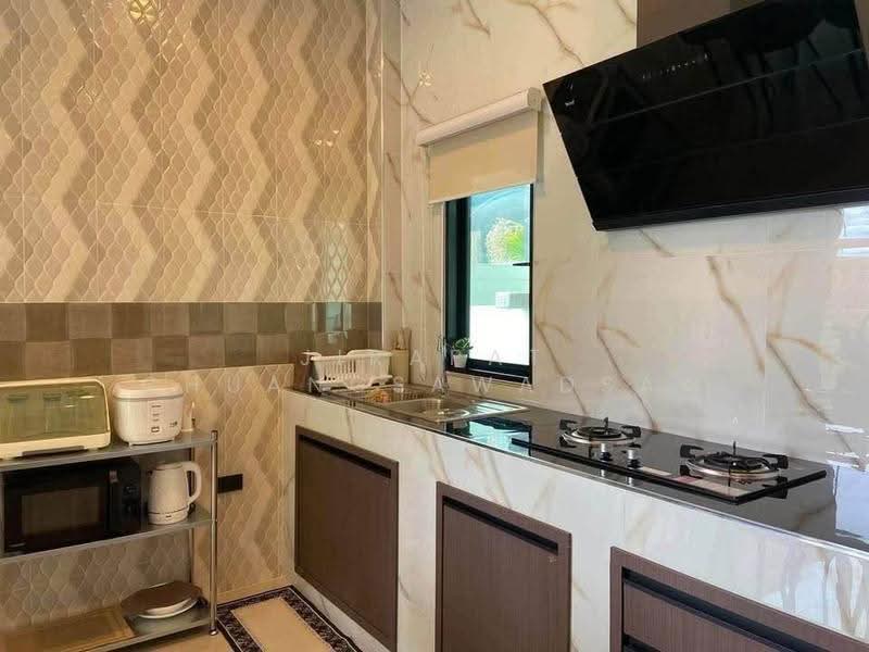 3-BR House, Prachuap Khiri Khan, Hua Hin, Prachuap Khiri Khan, 3 Bedrooms, 130 sqm, Single Detached House For Rent, by Jirapat Chuangsawadsak, 500660176 - DDproperty.com