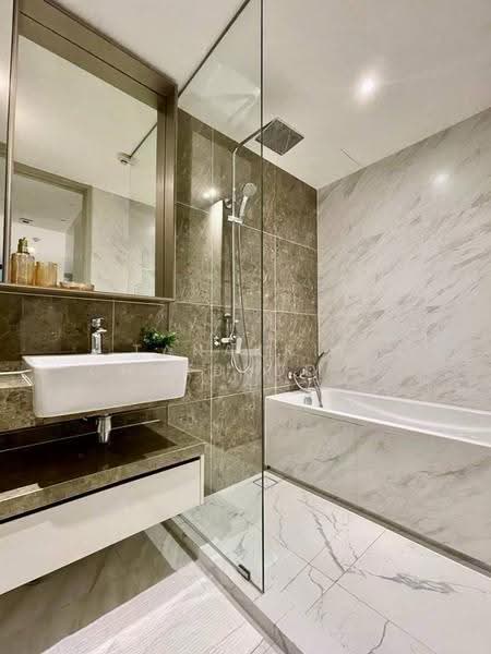 Fynn Asoke, Bangkok, 28 Sukhumvit 10 Alley, Khlong Toei, Bangkok, 1 Bedroom, 37 sqm, Condo For Rent, by Tanakrit Chotbuddkayan, 500660231 - DDproperty.com