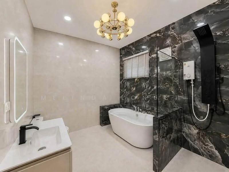 4-BR House, Chon Buri (Pattaya), Na Kloe, Bang Lamung (Pattaya), Chon Buri (Pattaya), 4 Bedrooms, 200 sqm, Single Detached House For Sale, by Melinda Lonuch, 500660379 - DDproperty.com