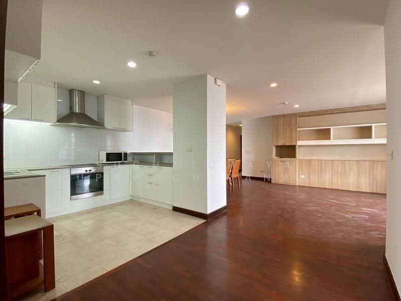 Newton Tower, Bangkok, Soi Sukhumvit 6, Khlong Toei, Bangkok, 2 Bedrooms, 118 sqm, Condo For Sale, by Suchatchaya Supawachiranant, 500660416 - DDproperty.com