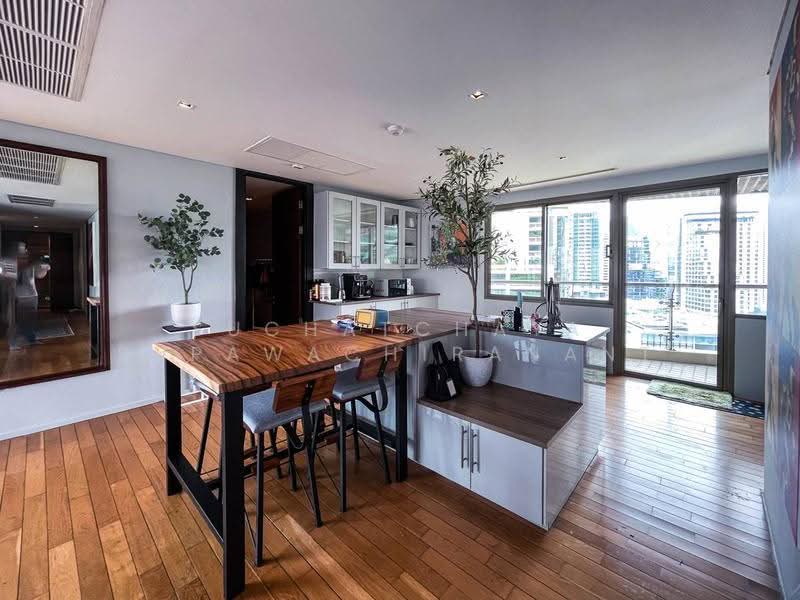 The Lakes, Bangkok, 123 Ratchadaphisek Road, Khlong Toei, Bangkok, 4 Bedrooms, 236 sqm, Condo For Sale, by Suchatchaya Supawachiranant, 500660499 - DDproperty.com