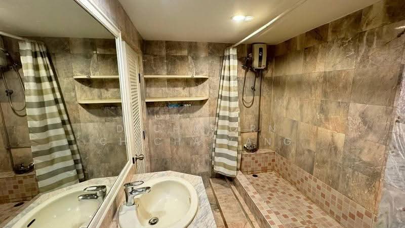 Saranjai Mansion, Bangkok, Soi Sukhumvit 6, Khlong Toei, Bangkok, 1 Bedroom, 56 sqm, Condo For Rent, by Dechatorn Chichaiyang, 500661073 - DDproperty.com