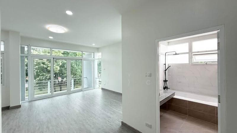 Country Home Lake & Park Assumption - Sriracha, Chon Buri (Pattaya), Assumption Road, Surasak, Si Racha, Chon Buri (Pattaya), 4 Bedrooms, 380 sqm, Single Detached House For Sale, by Infinity EEC (Thailand) Co., Ltd., 500661085 - DDproperty.com